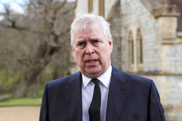 Le prince Andrew, ici devant la Chapelle royale de tous les saints à Windsor Great Park, en Grande-Bretagne, le 11 avril 2021.