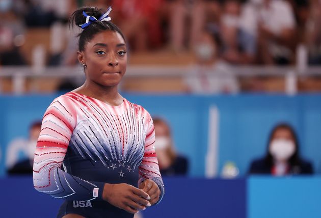 東京オリンピックでの米代表シモーン・バイルズ選手。体操女子団体決勝を「自分の体と心を守るため」と途中棄権した。