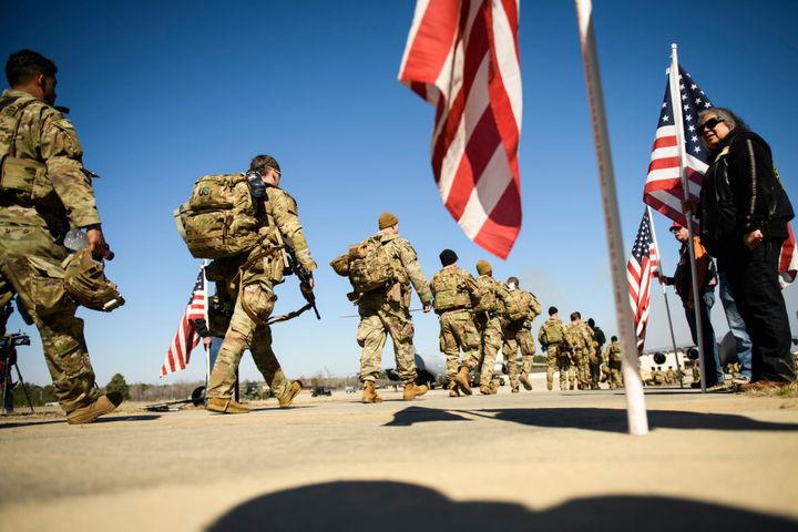 14 Φεβρουαρίου 2022 Αμερικανοί αλεξιπτωτιστές έτοιμοι να αποδείξουν την αποφασιστικότητα των ΗΠΑ και του ΝΑΤΟ σε περίπτωση ρωσικής εισβολής στην Ουκρανία