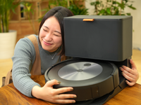 日記✍️】最新機種・ルンバ j7+を体験。床にモノがあっても、そのまま