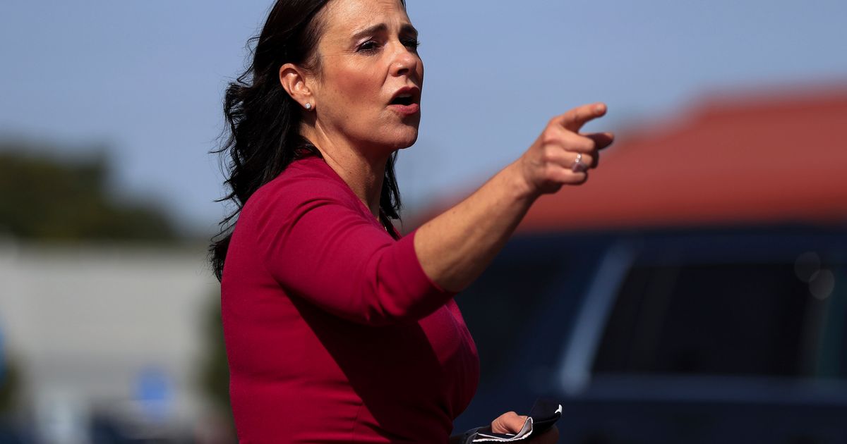 Female GOP Candidate Says Her Male Rivals Are Trying To 'Overcompensate'