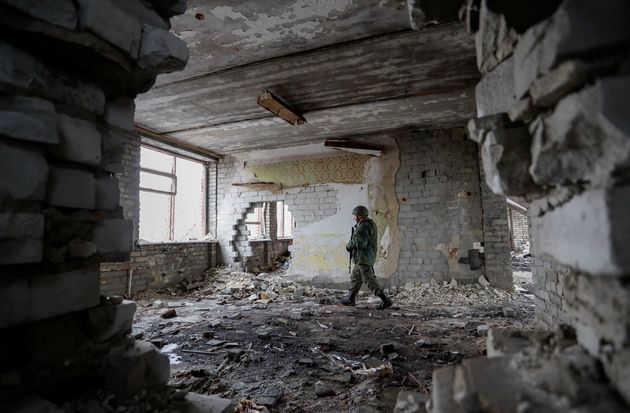 Dans l'Est de l'Ukraine, les tensions sont vives entre les séparatistes soutenus par Moscou et...