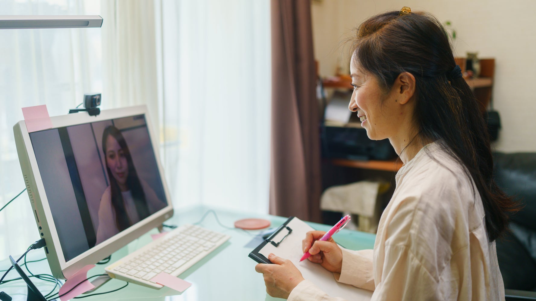 How To Find A Therapist Who Focuses On Asian American Mental Health - Vimarsana News