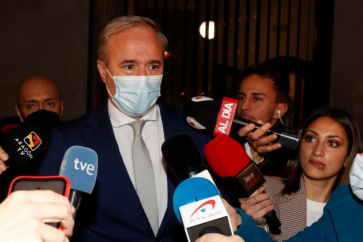 El líder en Aragón, Jorge Azcón, llegando a Génova