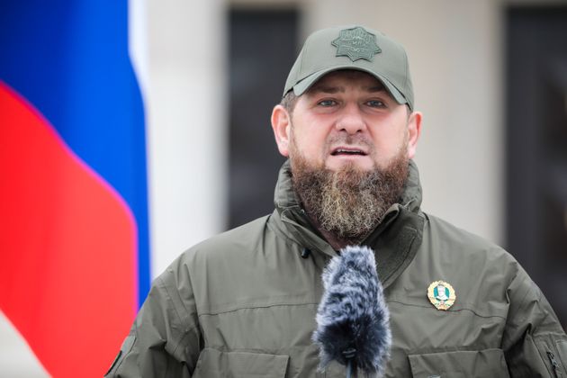 Ramzan Kadyrov s'exprimant devant ses troupes à Grozny, en Tchétchénie, le...