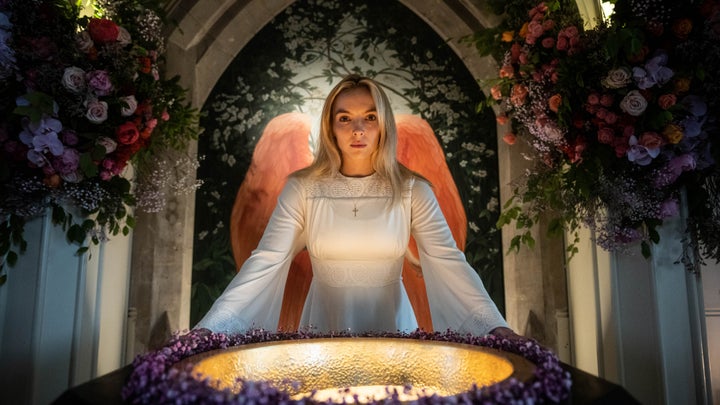 Villanelle has apparently found God