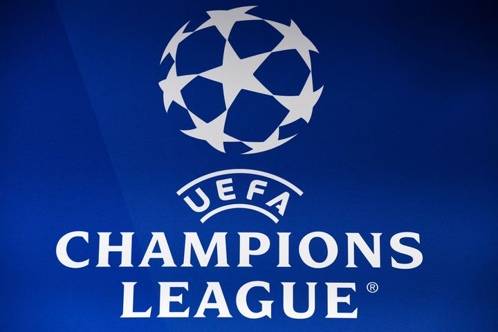 UEFAチャンピオンズリーグのロゴマーク（2021年12月13日撮影）