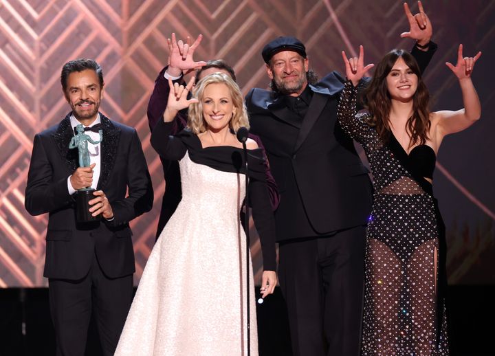 Eugenio Derbez, Marlee Matlin, Daniel Durant, Troy Kotsur and Emilia Jones accept the award for Outstanding Performance by a Cast in a Motion Picture for "CODA" onstage during the 28th Annual Screen Actors Guild Awards.