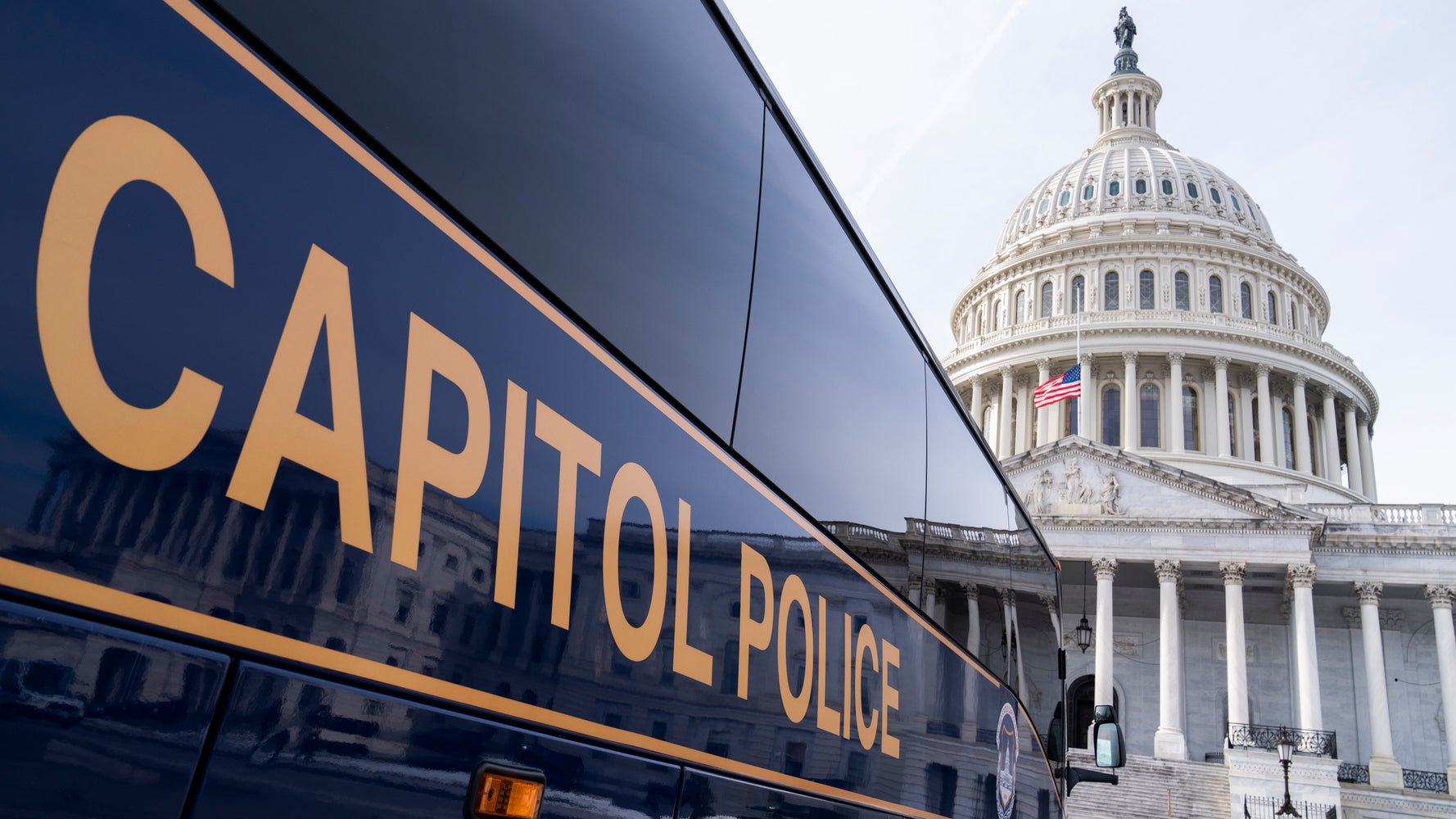 Many Capitol Riot Cases Could Hinge On 1st Trial's Outcome - Vimarsana News