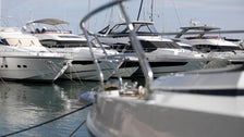 Ukrainian Sailor Tries To Sink His Russian Boss’ Yacht Over War Ties