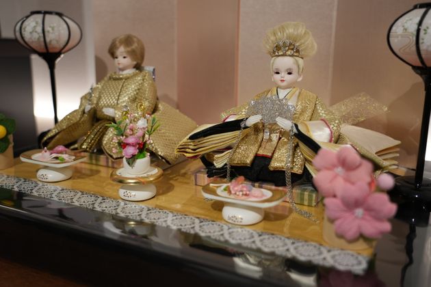 鈴木人形の現代風雛人形。