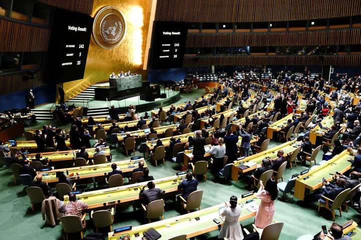 3月2日に開かれた国連総会の緊急特別会合で、ロシア軍の完全撤退などを要求する決議案が賛成多数で採択された。