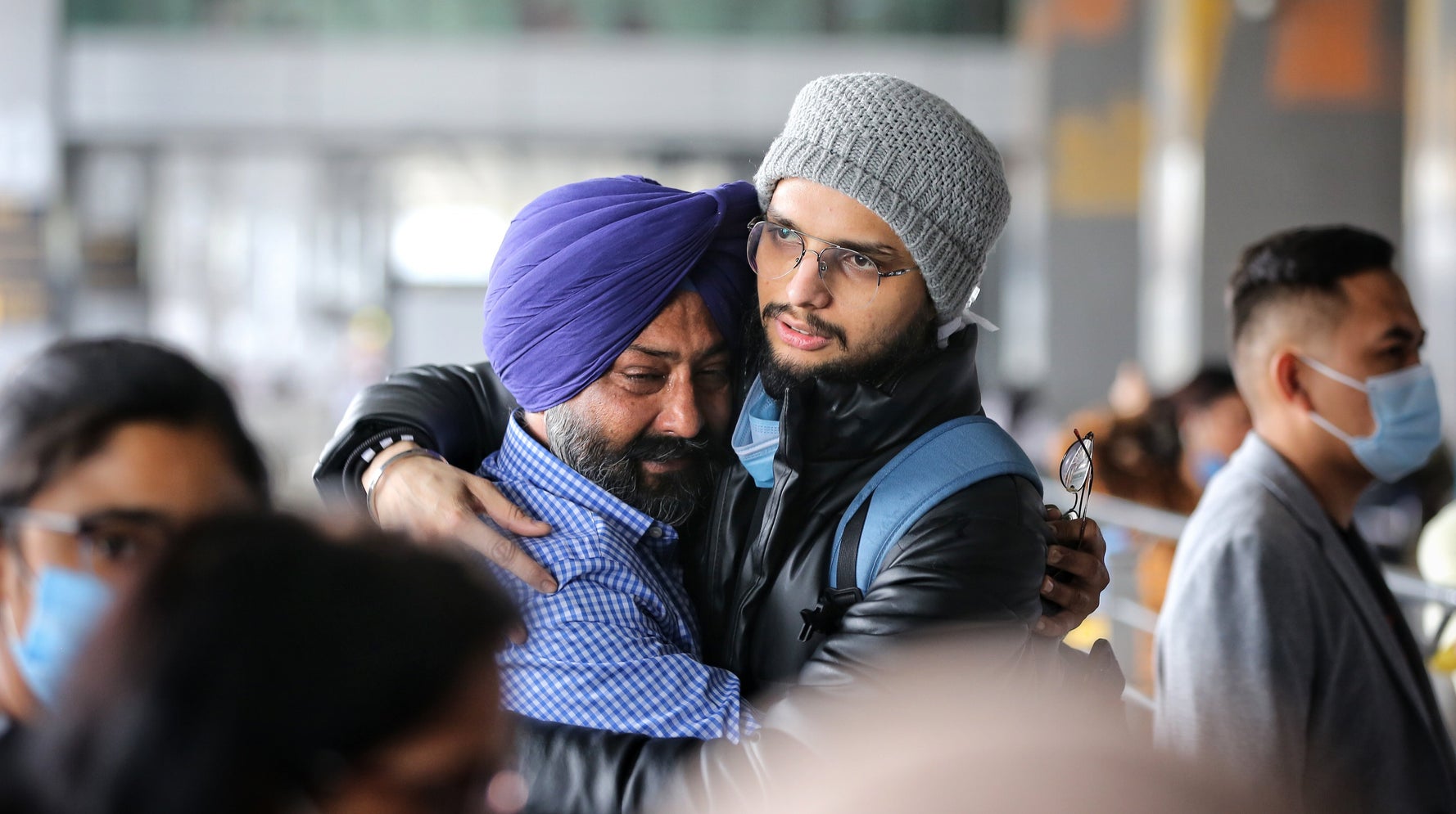 Indian Students Stranded In Ukraine Hide In Fear As Russian Invasion Grows - Vimarsana News