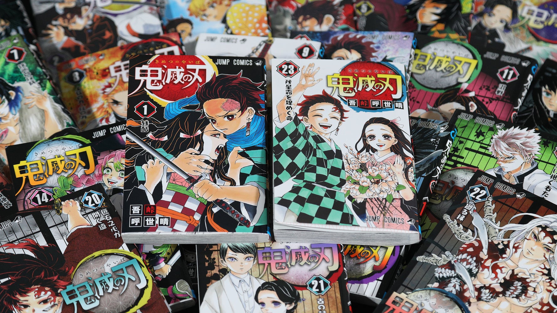 鬼滅の刃 アニメ3誌の表紙つなげて1枚絵が完成 史上初の企画に さすが スケールが違う と反響 ハフポスト アートとカルチャー 鬼滅の刃 アニメ3誌の表紙つなげて1枚絵が完成 史上初の企画に さすが スケールが違う と反響 ハフポスト アートとカルチャー
