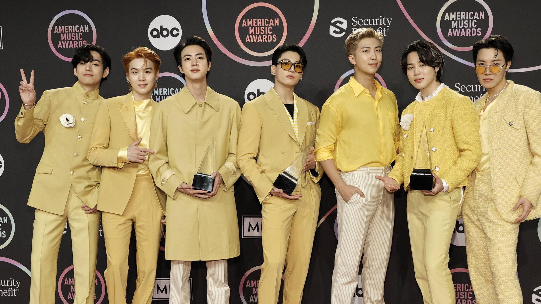 Btsはいかにしてarmyに愛され Armyに何を与えたか 推し活 で自分を愛し 世界とつながる ハフポスト アートとカルチャー Btsはいかにしてarmyに愛され Armyに何を与えたか 推し活 で自分を愛し 世界とつながる ハフポスト アートとカルチャー