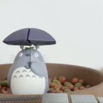 発想が天才的すぎる。トトロやネコバスが動き「風のとおり道」が演奏される映像に絶賛の声【2022年