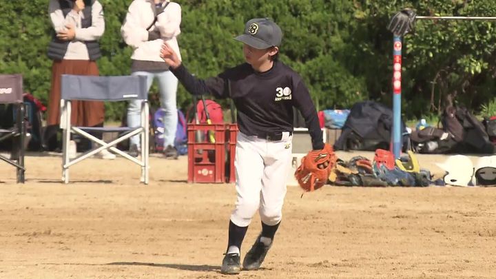 Kenshiro started playing baseball at age 8.