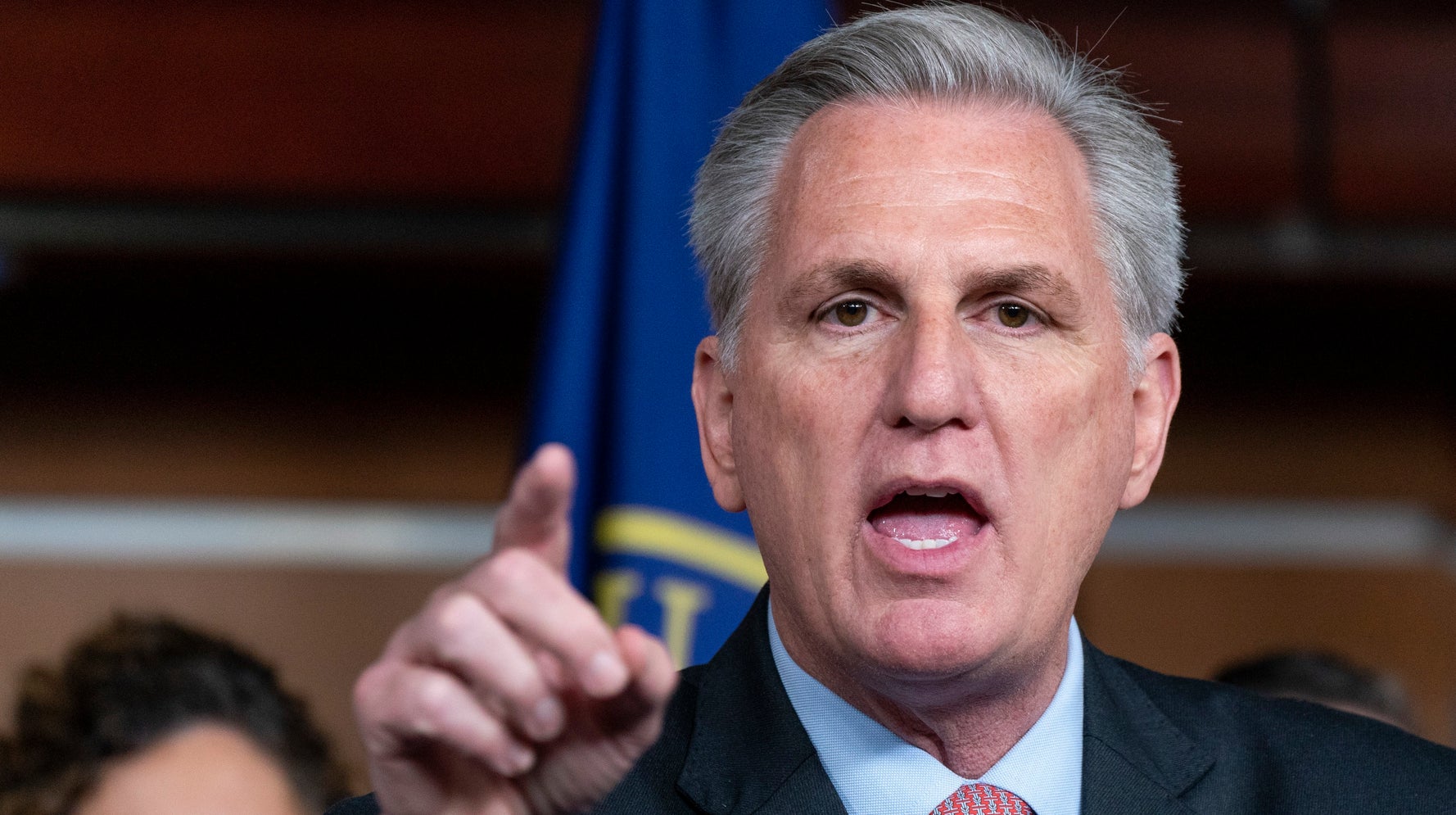 Kevin McCarthy Laments Not Getting Weapons To Ukraine Earlier, Ignores It Was Trump's Fault - Vimarsana News