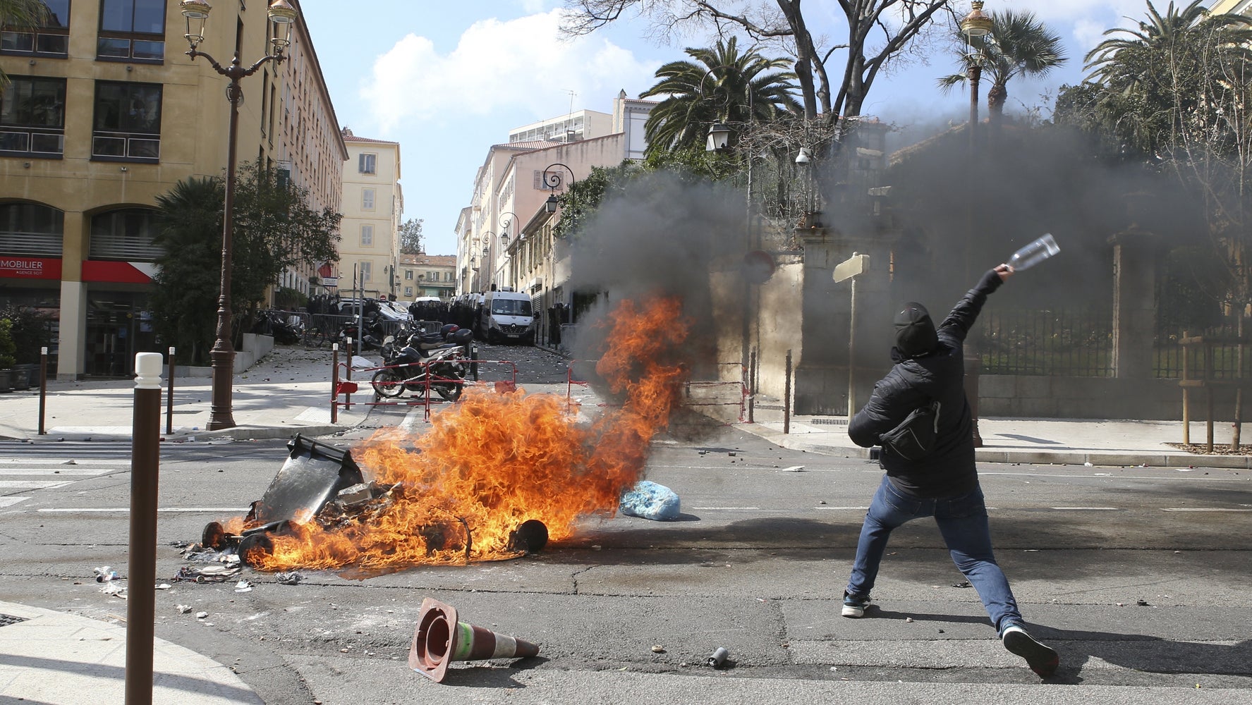En Corse, en soutien à Yvan Colonna, des lycéens manifestent à Ajaccio, plusieurs blessés