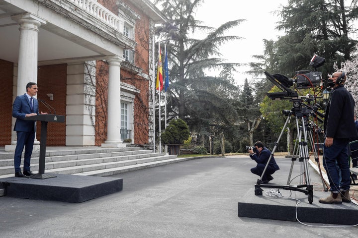 El presidente del Gobierno, Pedro Sánchez, en una comparecencia desde el Palacio de La Moncloa.