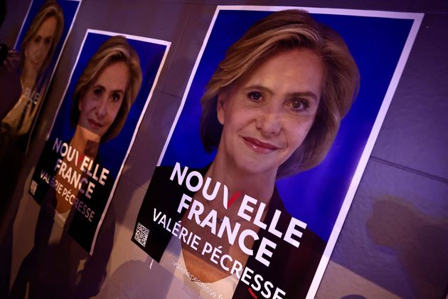 La stratégie de l'image de Pécresse pour renaitre sur l'international - Photo de l'affiche de campagne de Valérie Pécresse, le 26 février 2022. 