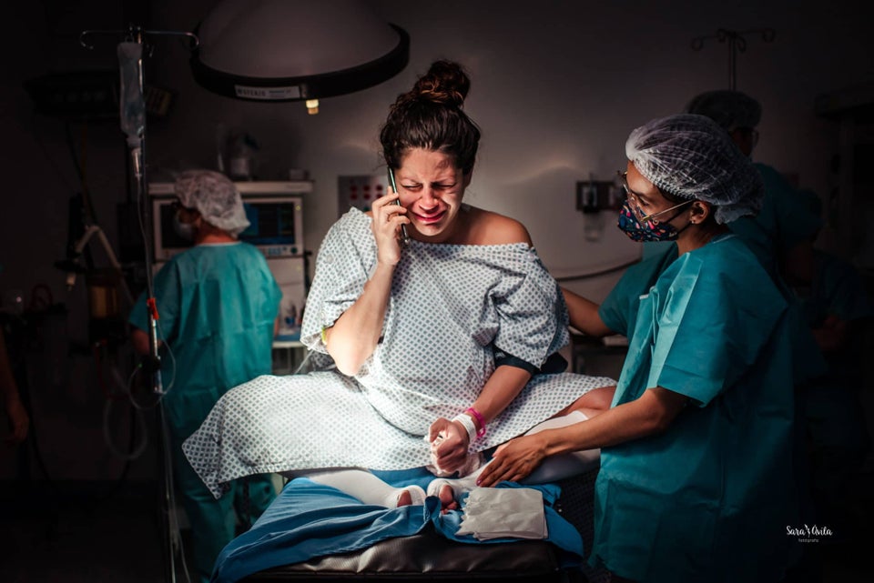 30 raw birth photos reveal the beauty and рoweг of childbirth, deeply ...