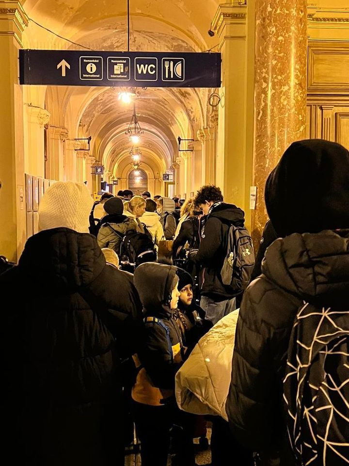 Ukrainian refugees waiting for tickets in Budapest station