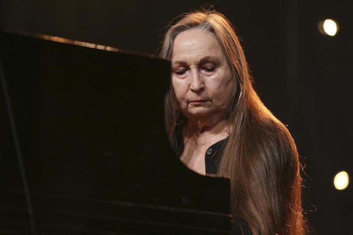 Bobbie Nelson performs at the Heartbreaker Banquet in Spicewood, Texas on March 19, 2015. Nelson, the older sister of country music legend Willie Nelson and longtime pianist in his band, has died.