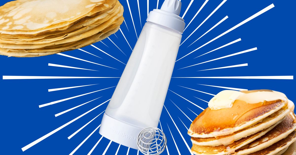 Kitchen Gadgets that WORK! Pancake Batter Squeeze Bottle Shaker & Butter  Spreader Gadget 