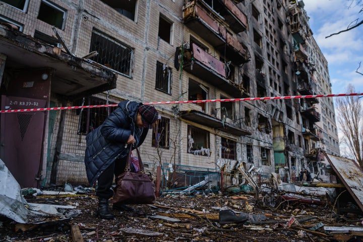 Destrucción en edificios de Kiev.