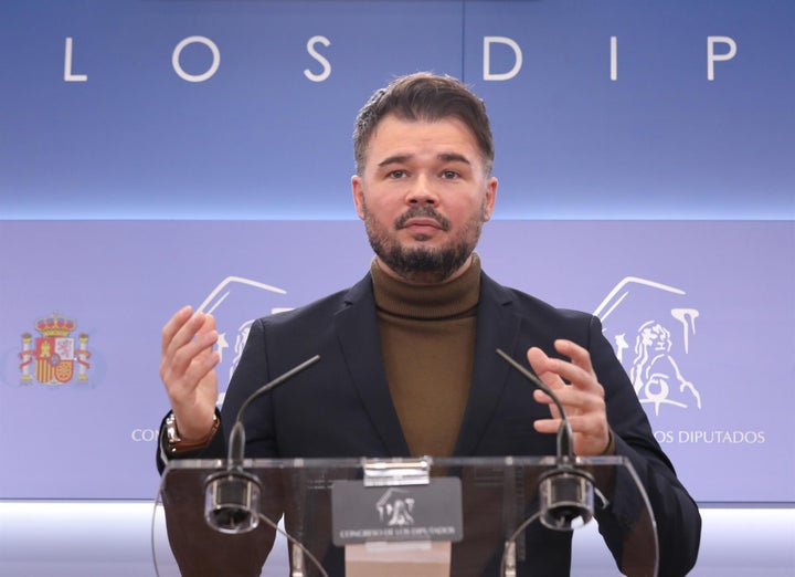El portavoz de ERC en el Congreso, Gabriel Rufián, en una rueda de prensa.