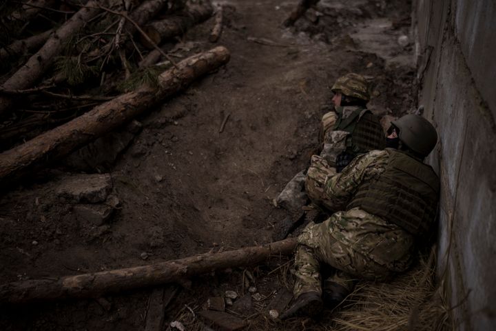 Ουκρανοί στρατιώτες στο Ιρπίν, έξω από το Κίεβο (13/3/2022)