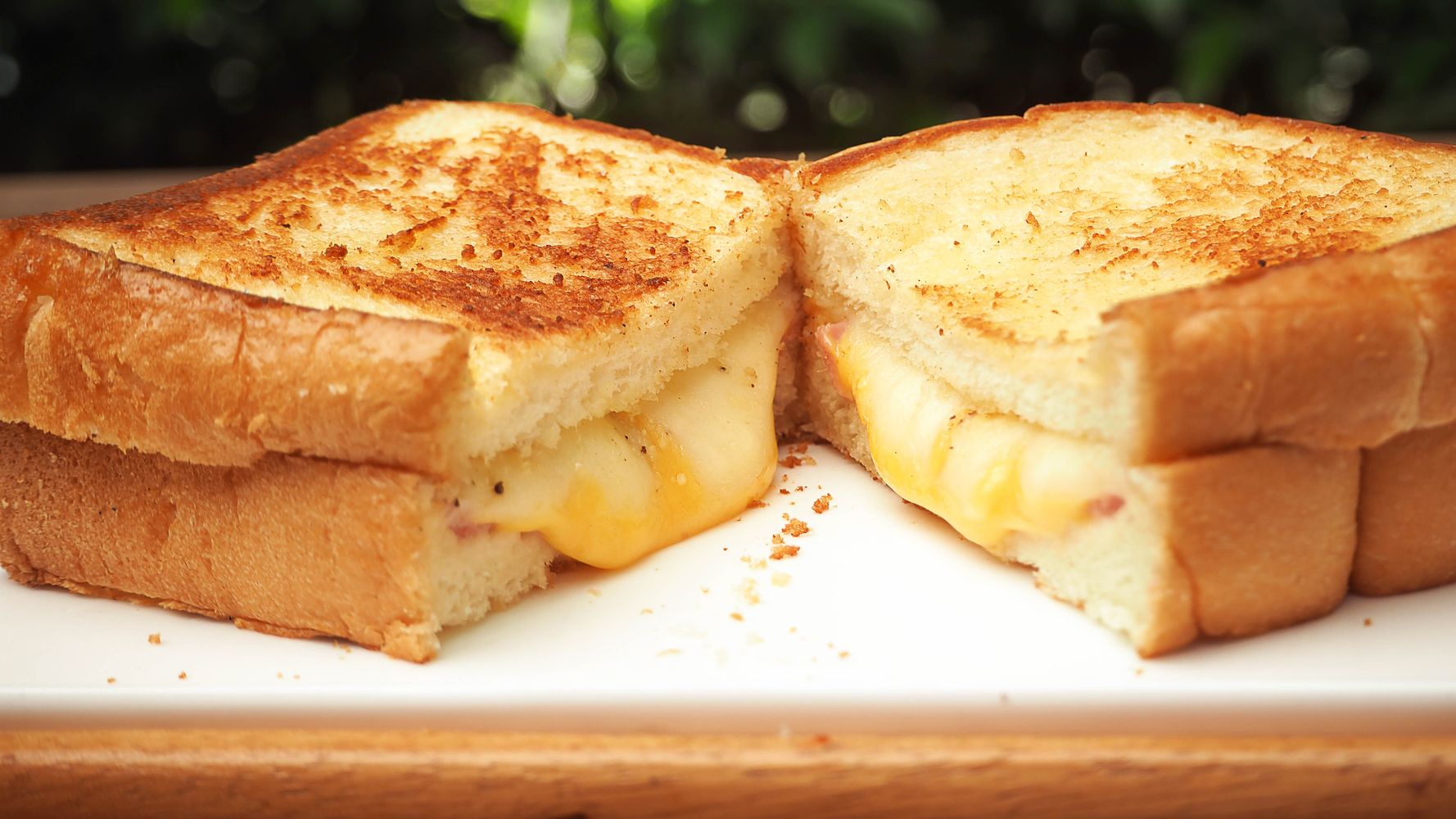 The Best Cheeses For Grilled Cheese Sandwiches