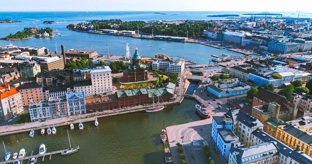 Depuis cinq and, la Finlande se classe au premier rang du World Happiness Report. Ici, vue du port de Helsinki, capitale du pays. 