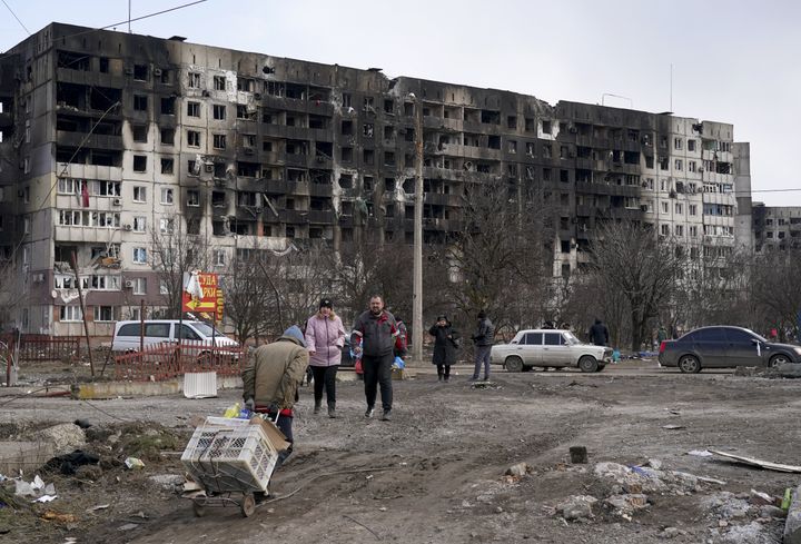 Ukrainian officials rejected a Russian demand that their forces in Mariupol lay down arms and raise white flags Monday in exchange for safe passage out of the besieged strategic port city. 