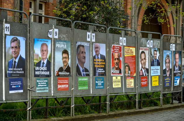 Affiches électorales des 11 candidats à l'élection présidentielle de 2017