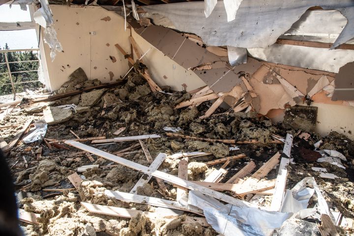 Φωτογραφία κατεστραμμένης κατοικημένης περιοχής εμφανίζεται μετά από ρωσικό βομβαρδισμό σε ένα χωριό 20 χιλιόμετρα από την Οδησσό της Ουκρανίας στις 21 Μαρτίου 2022. (Φωτογραφία Maksym Voitenko/Anadolu Agency μέσω Getty Images)