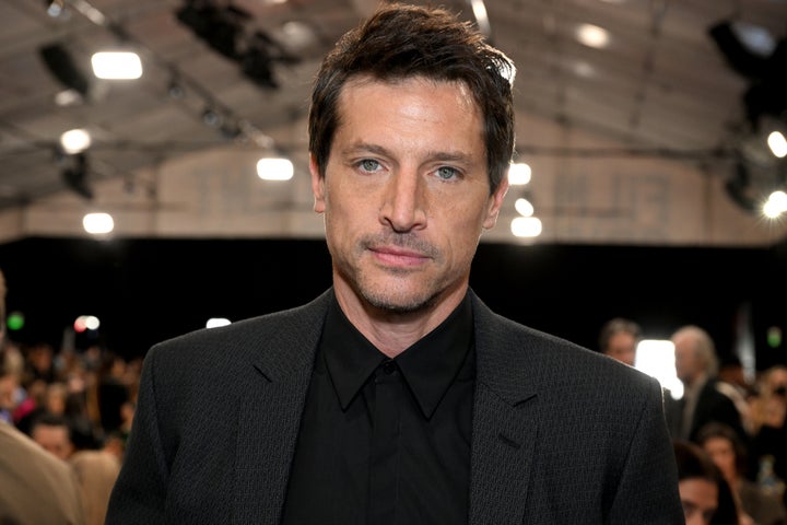 Us Actor Simon Rex Confirms Story About Former Co Star Meghan Markle This Is True Huffpost