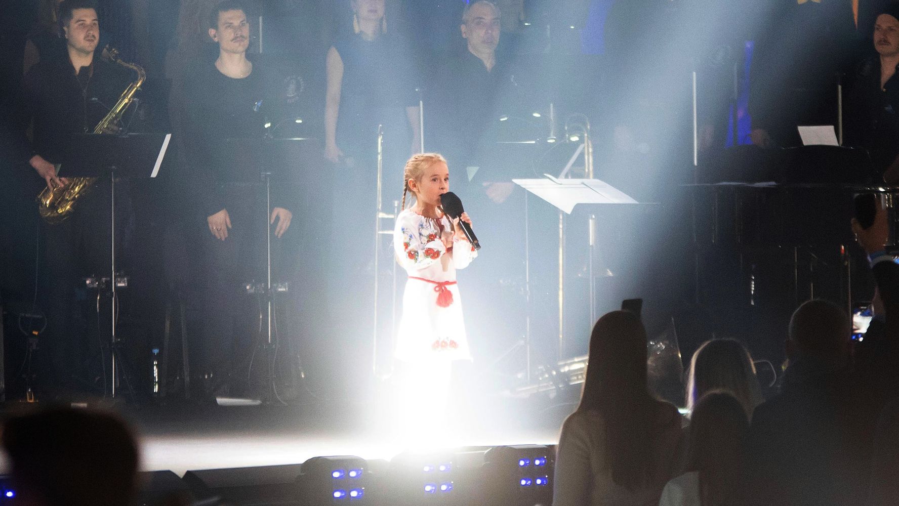 Let It Go で世界の心を奪ったウクライナの少女 ポーランドに避難して大舞台で歌う ハフポスト World