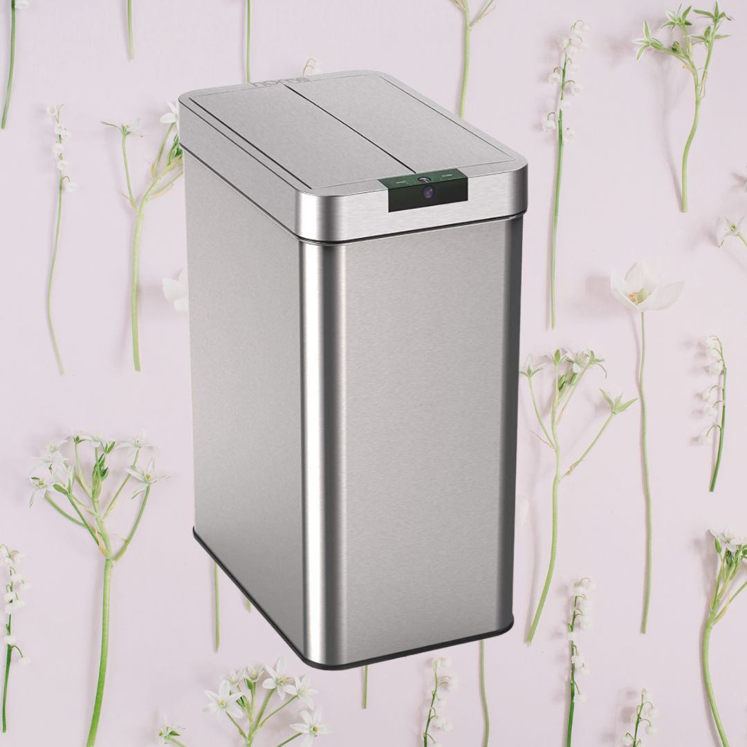 The 10 Most Popular Kitchen Trash Cans On Amazon HuffPost Life   6239d4cb2300006f61137f28 