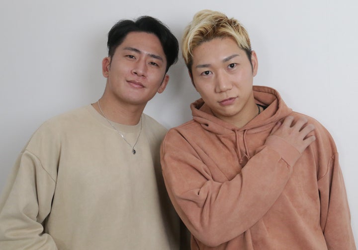 「甘邪鬼」の中野ひかるさん(右)と清水ひろきさん