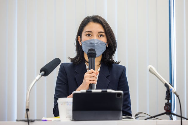 記者会見に臨む伊藤詩織さん