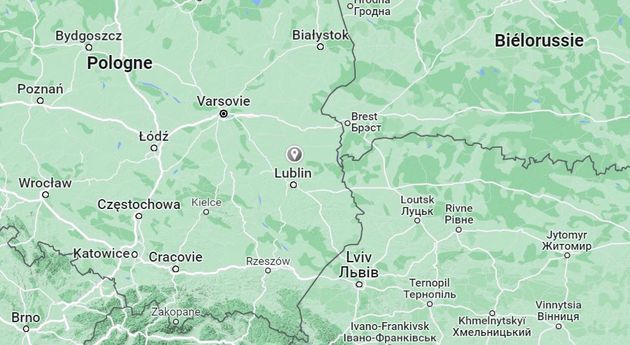 Miasto Lublin (640 000 osób) położone jest w pobliżu granicy z Ukrainą...