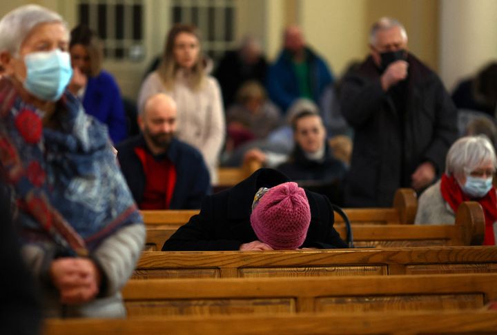 Προσευχή για την Ουκρανία σε ορθόδοξη εκκλησία στην Πολωνία 