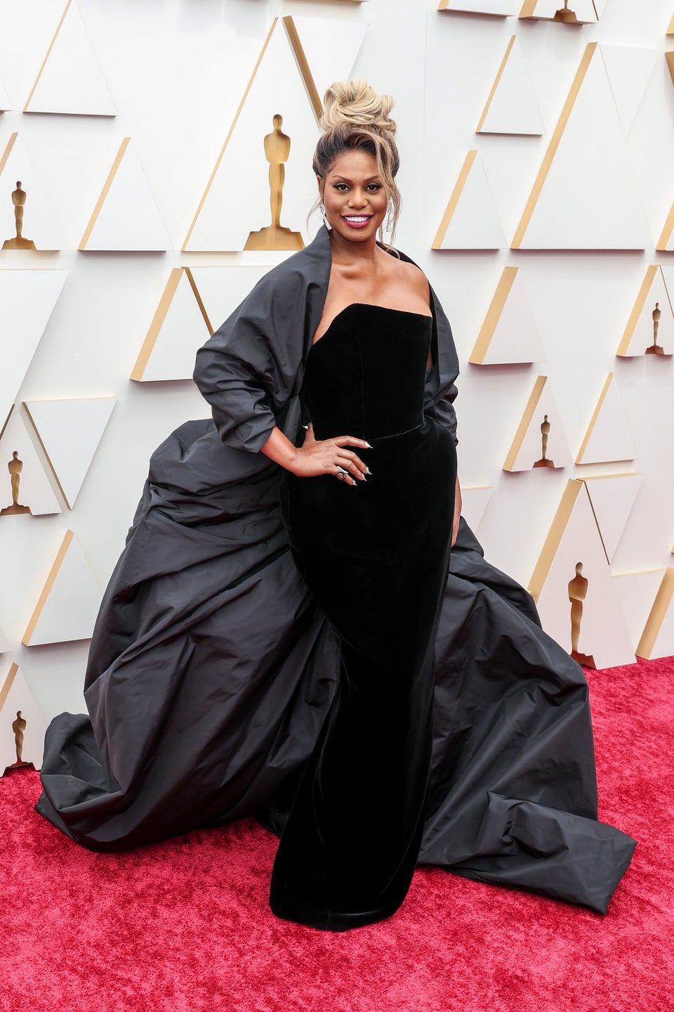 Oscars Red Carpet 2022: See All the Fashion & Dresses From The Academy  Awards