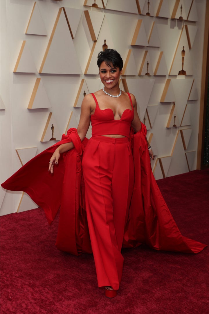 Who Wears Short Shorts? Kristen Stewart On The Oscars Red Carpet.