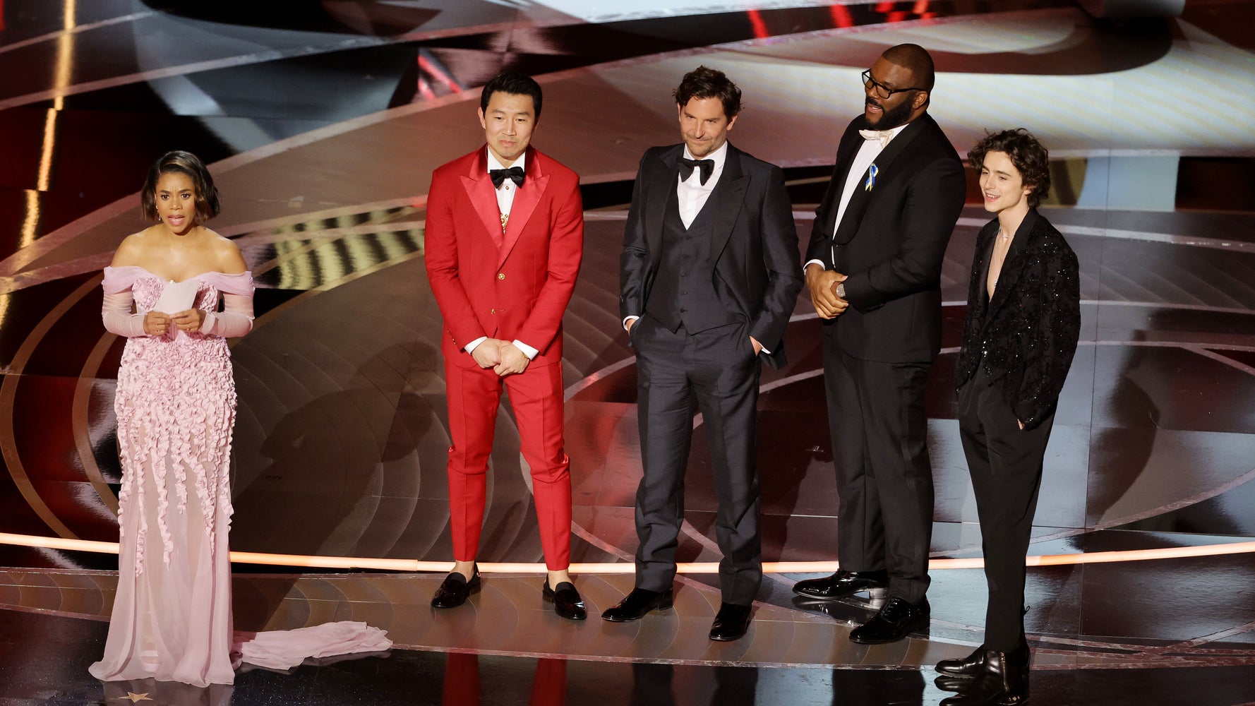 アカデミー賞女性司会者の男性俳優へのボディチェックに批判の声 性別関係なく 完全にセクハラ ハフポスト World