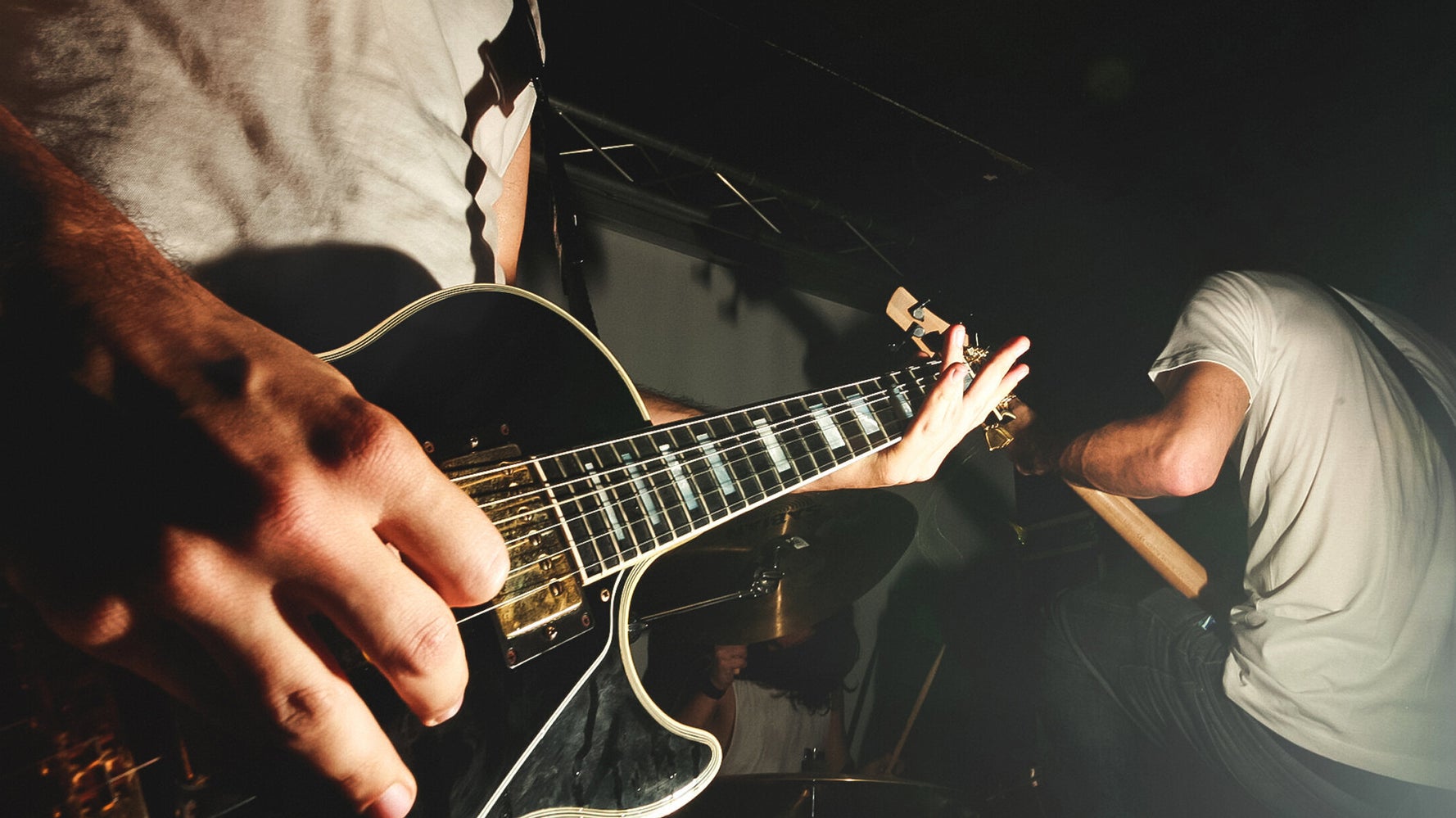 ミュージシャンたちのコロナ禍と 五輪という祝祭の陰で起きていたこと ハフポスト News