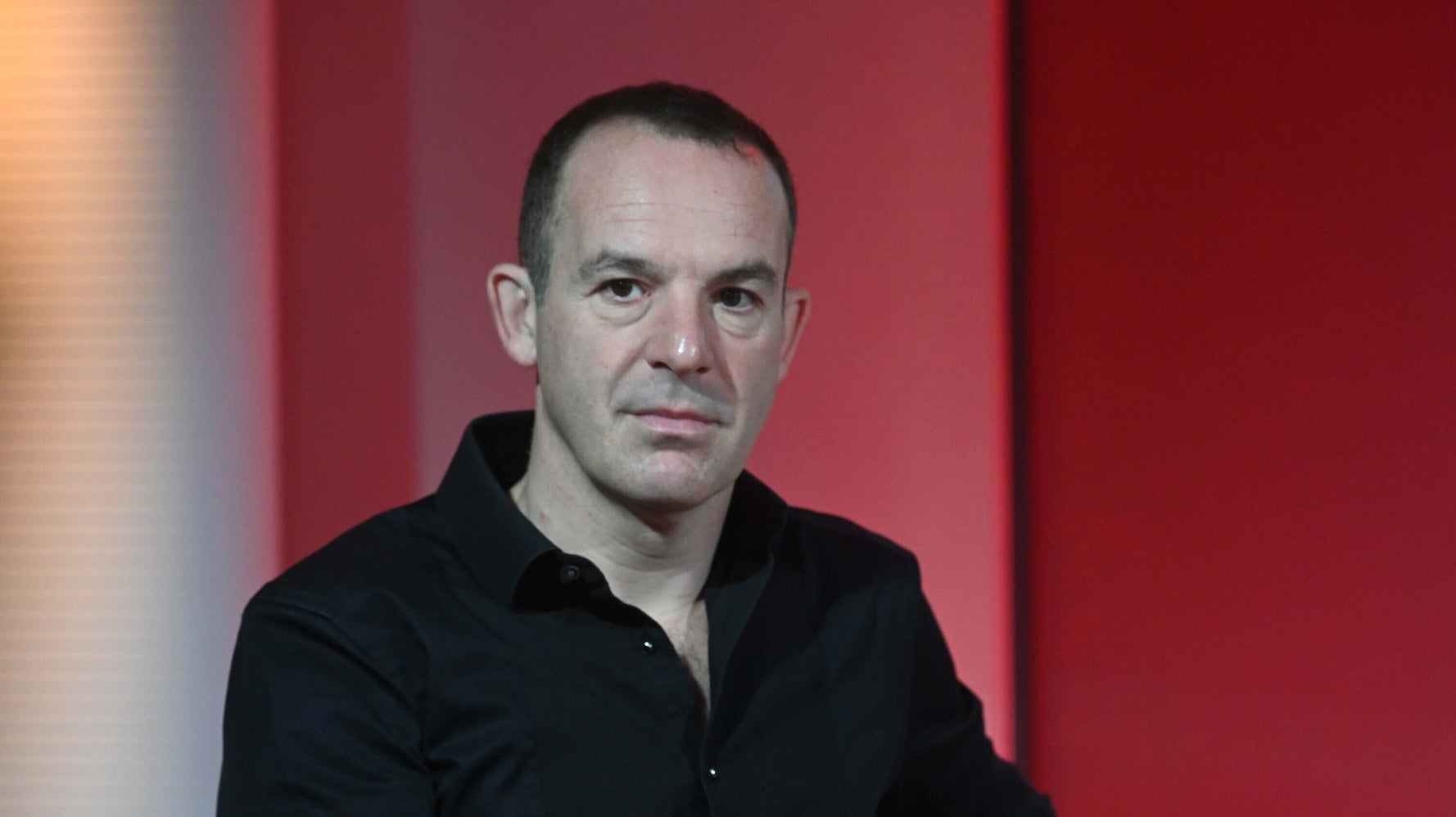 EON Energy Supplier Completely Misreads The Room, Blames Martin Lewis For Customer Fury - Vimarsana News