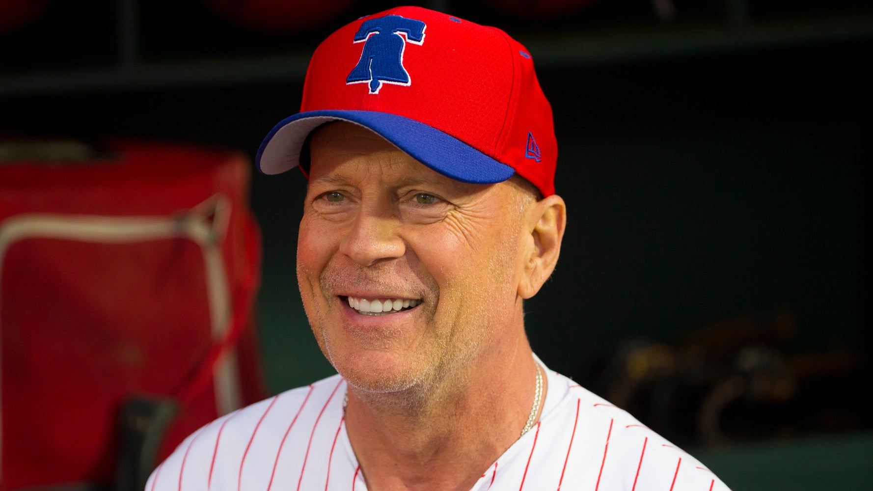 Bruce Willis Has Struggled On Set For Years, Co-workers Say - Vimarsana News